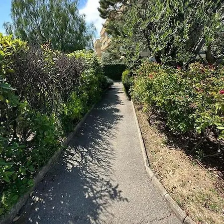 3p 50m² 400m Antibes