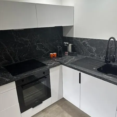 3p 50m² 400m * Antibes